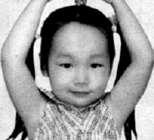 Бяцхан зохиолч Ч.Хулан: Би тэр охин шиг нисдэг байсан бол эмээ дээрээ л очно